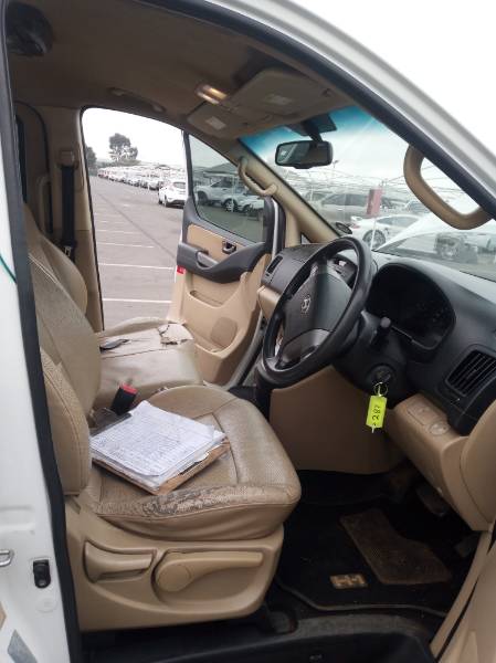 2010 HYUNDAI H-1 2.5 CRDI (VGT) WAGON A/T